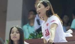 何雯娜比赛视频,精彩瞬间回顾，展现体操女神风采