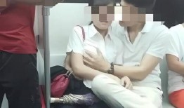 吻胸小黄视频,揭秘吻胸小黄视频背后的故事