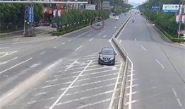 交警查车被撞死视频,交警查车遭遇车祸不幸身亡