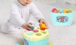 娃娃吃饭时间玩具视频,趣味玩具视频回顾