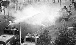 警民最大冲突视频,视频记录惊心动魄一幕