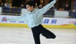 滑冰的视频,滑冰视频中的优雅瞬间