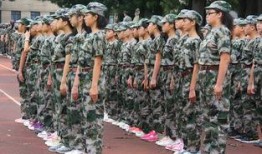 初中学生军训视频,初中生军训风采展示