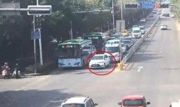 救护车出警视频,救护车出警现场直击