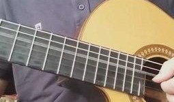 新疆吉他弹唱高手视频,指尖舞动，奏响丝路风情