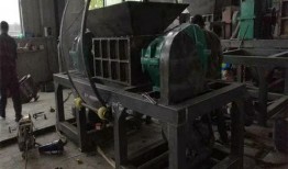 废铁撕碎机视频,废铁撕碎机高效作业现场揭秘