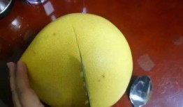 柚子剥皮视频,一招教你快速去皮