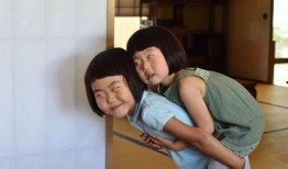 日本熟女妈妈男孩视频