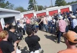 500人仓库集体长视频,揭秘高效仓储运作全貌