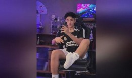 白袜子帅哥视频