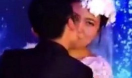 新郎亲吻新娘视频,新郎深情亲吻新娘，浪漫婚礼画面引网友热议