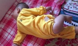 四个月宝宝翻身视频,见证宝宝成长的神奇一幕