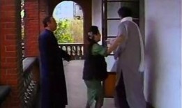 影视剧分娩视频,影视剧中的分娩惊心动魄时刻