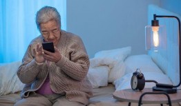 国内老人色视频播放,老人色情视频传播现状与反思