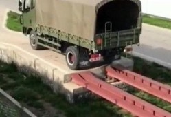 大卡车的视频,视频揭秘其强大性能与独特魅力