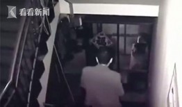 女人是洗澡的视频,女性洗澡的温馨瞬间