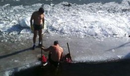 东北冬泳视频,东北冬泳壮美瞬间