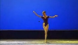 金星早年舞蹈视频,舞动青春，绽放光芒