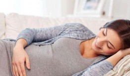 孕妇揉肚子生视频大全,视频大全揭秘神奇产程