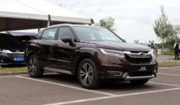 冠道评测视频,深度解析这款SUV的优缺点与驾驶体验